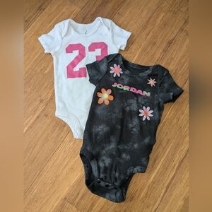 2 pc set, Baby girls Jordan one piece bodysuits